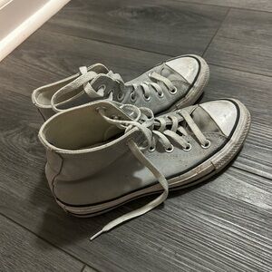 grey converse